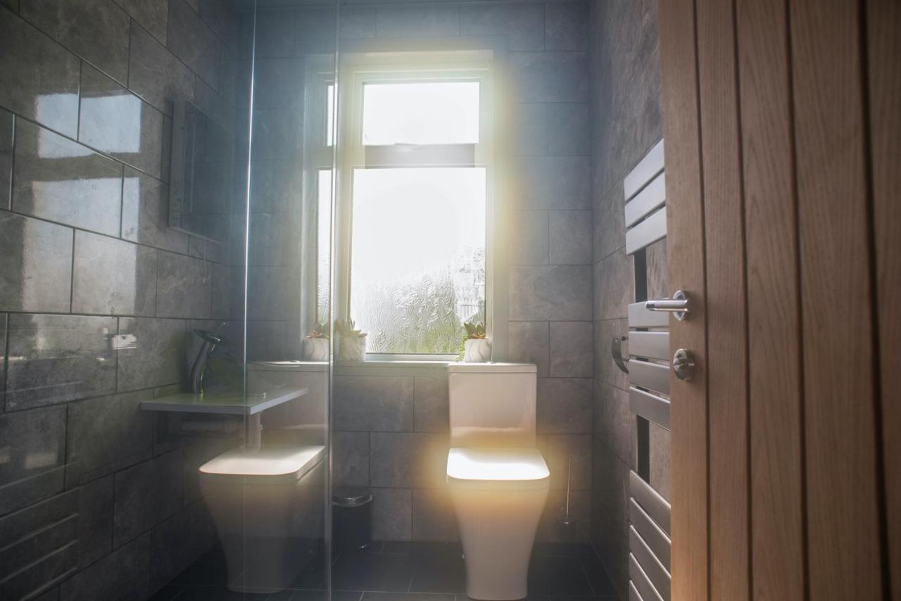 Luxury Super Central Cottage With A Hot Tub/ Gym 포트리 외부 사진